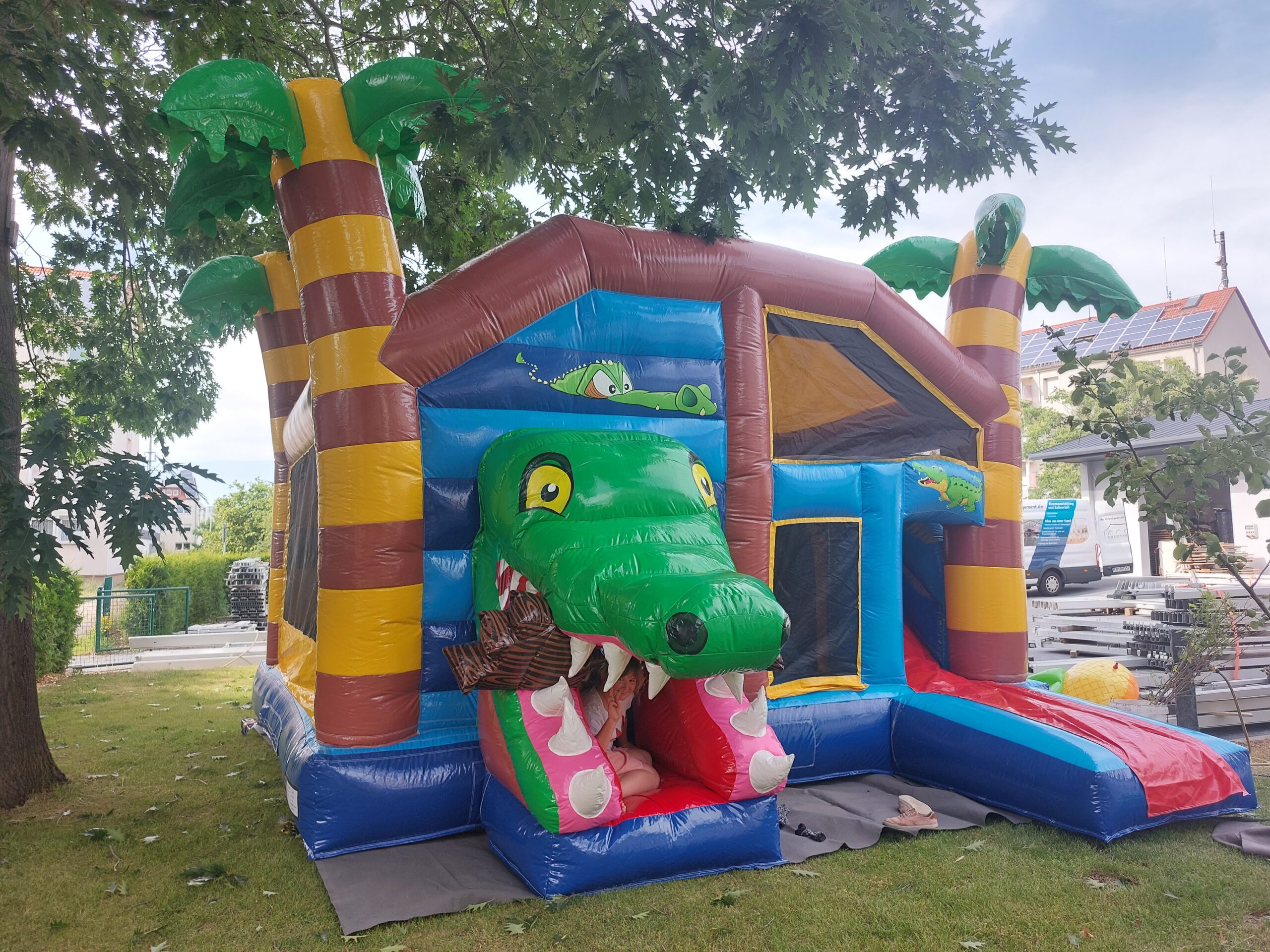 Hüpfburg Multiplay Krokodil 5m x 5m mit Rusche